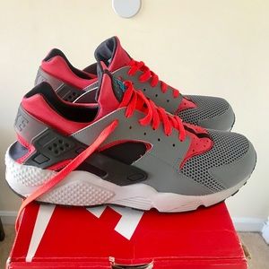 Nike Air Huarache Men’s Running Shoes-Size 13